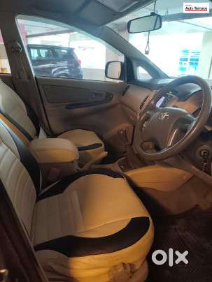 Toyota Innova 2.5 G (diesel) 8 Seater, 2013, Diesel