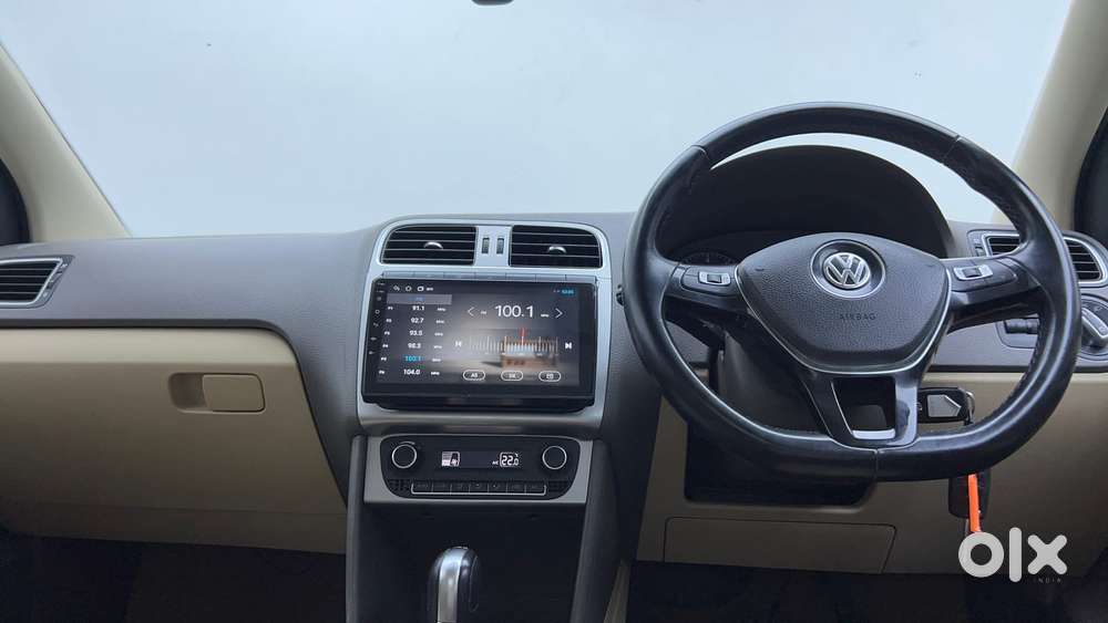 Volkswagen Vento Petrol Highline, 2016, Petrol