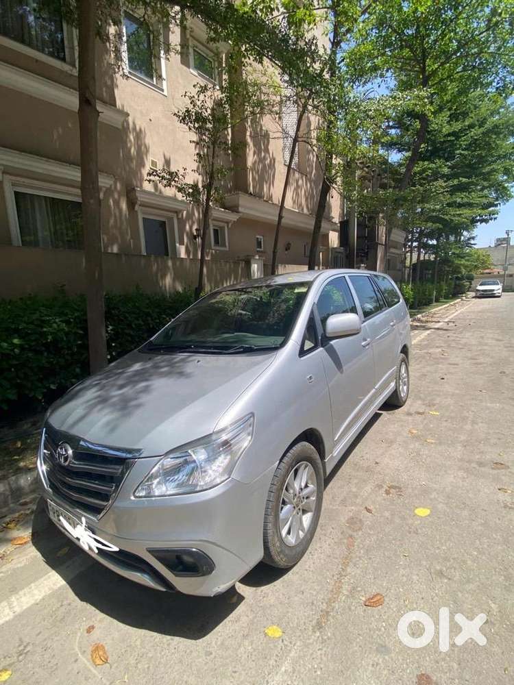 Toyota Innova 2014 Diesel Well Maintained