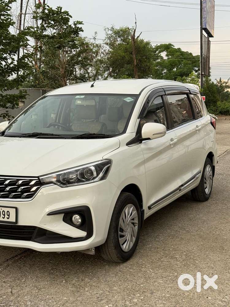 Maruti Suzuki Ertiga Vxi (o) Cng, 2024, Petrol