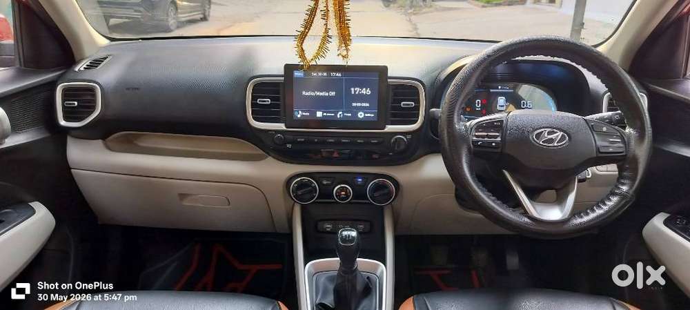 Hyundai Venue 1.2 S (o), 2024, Petrol