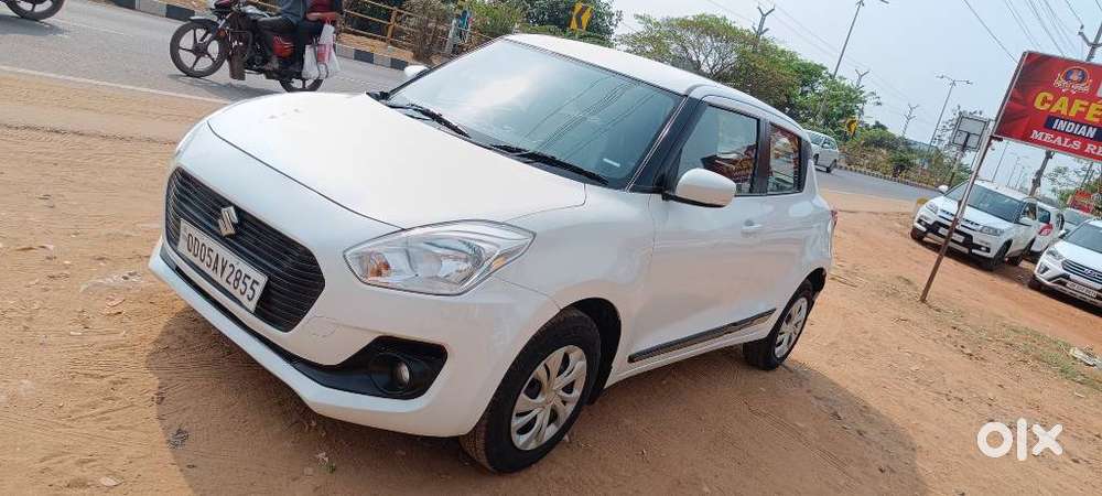 Maruti Suzuki Swift Vxi + Manual, 2020, Petrol
