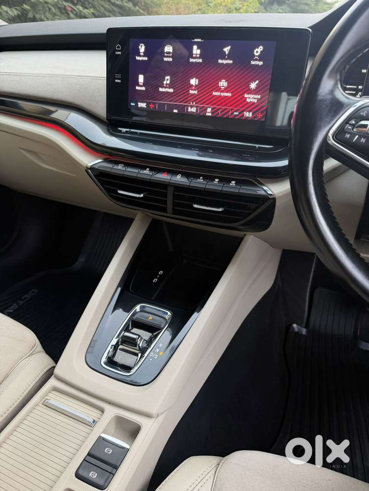 Skoda Octavia 2.0 Style Tsi At, 2022, Petrol