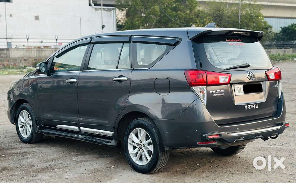 Toyota Innova Crysta 2.4 V, 2017, Diesel