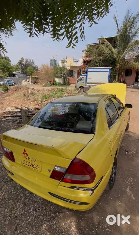 Mitsubishi Petrol Car 2002