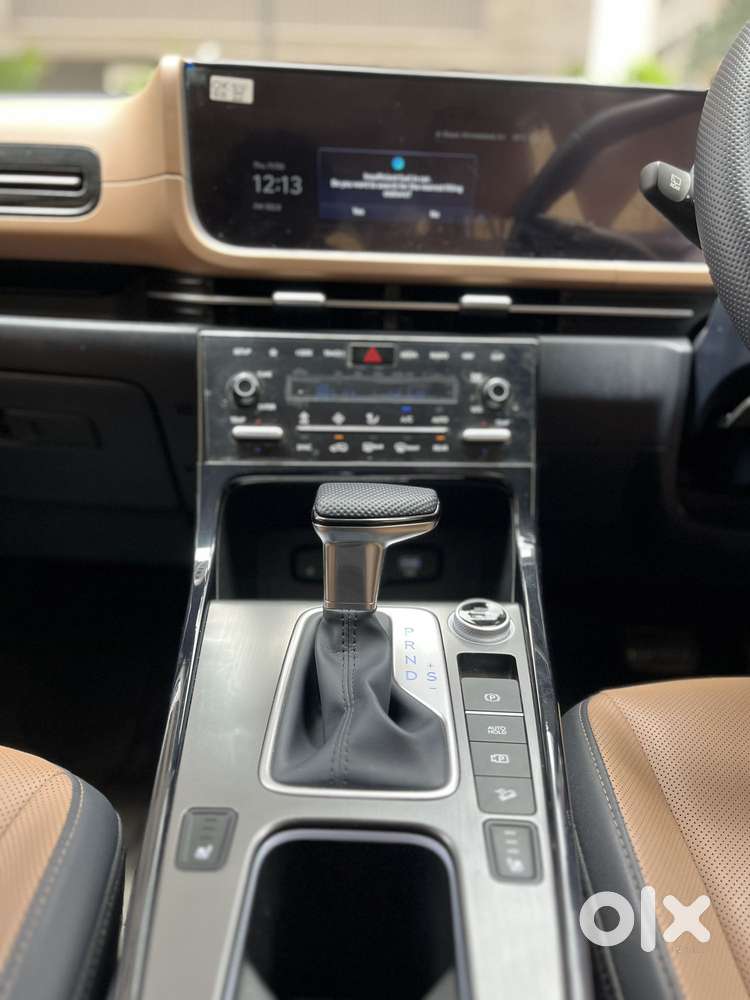 Hyundai Alcazar 2.0 Signature (o) Petrol At 7 Str, 2025, Petrol
