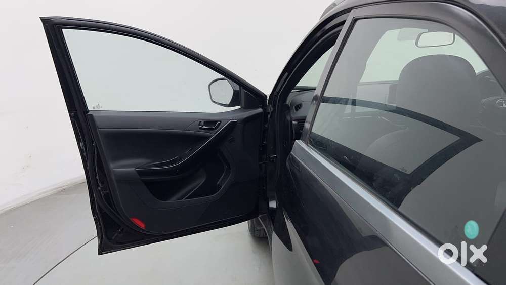 Tata Nexon 1.2 Revotron Xz Plus (l) Dark Edition, 2021, Petrol