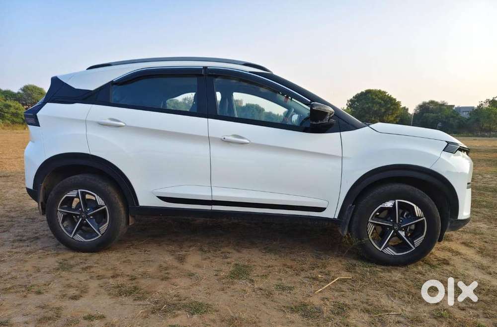 Tata Nexon Creative Plus S 1.5 Revotorq Diesel 6 Amt, 2025