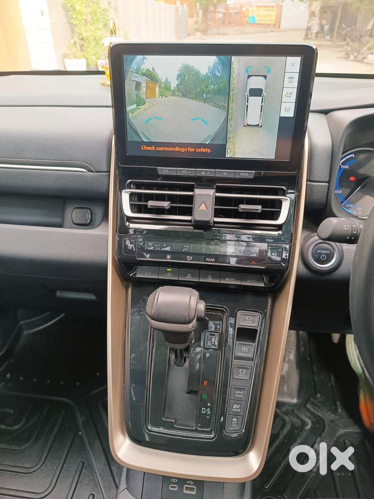 Maruti Suzuki Invicto Alpha Plus 7str, 2025, Petrol