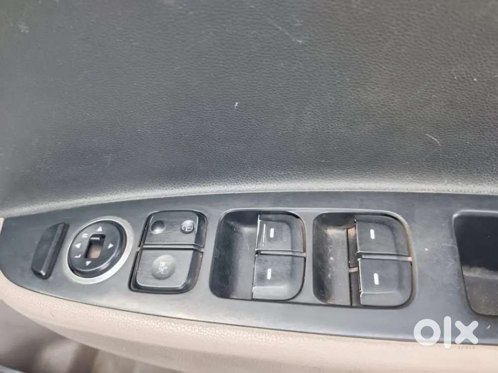 Hyundai Xcent 2016