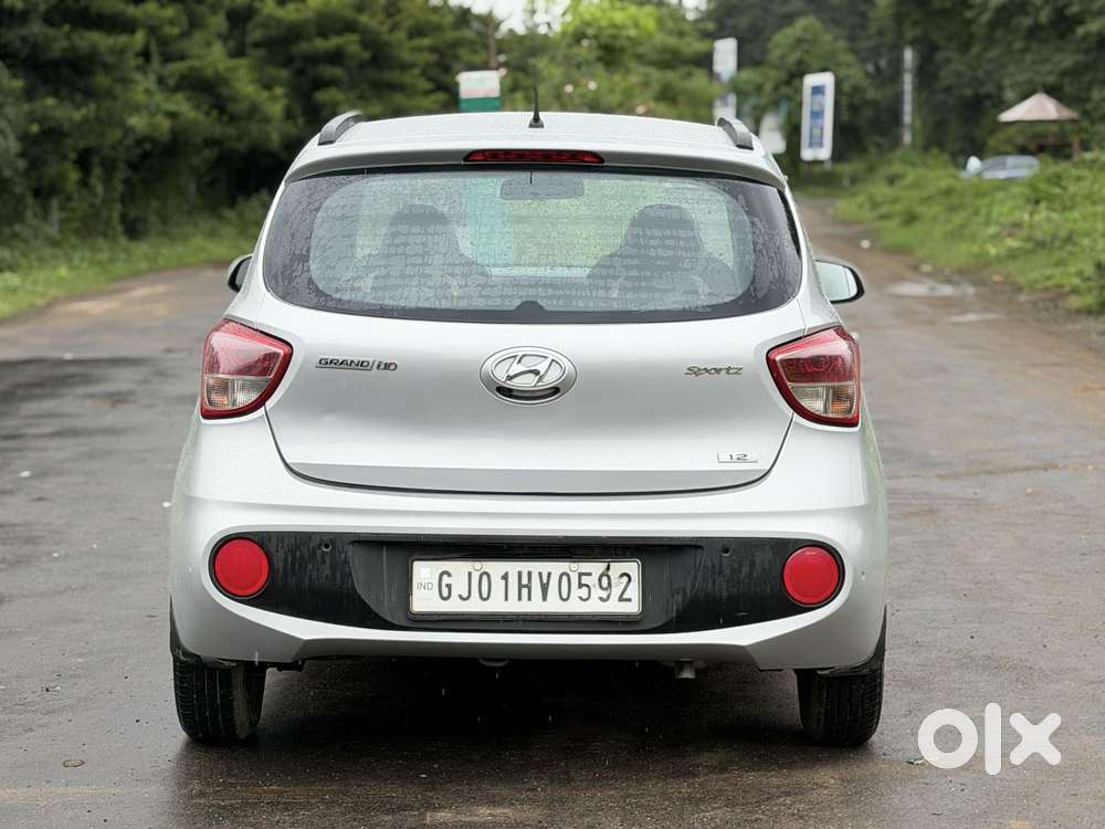 Hyundai Grand I10 Sportz(o) 1.2 Mt, 2018, Cng & Hybrids