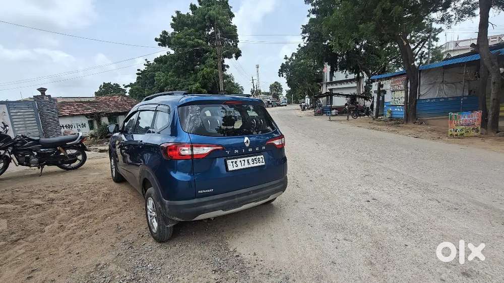 2022 Renault Triber Petrol Manual