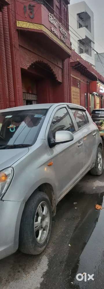 Hyundai I20 Asta 2009 Petrol