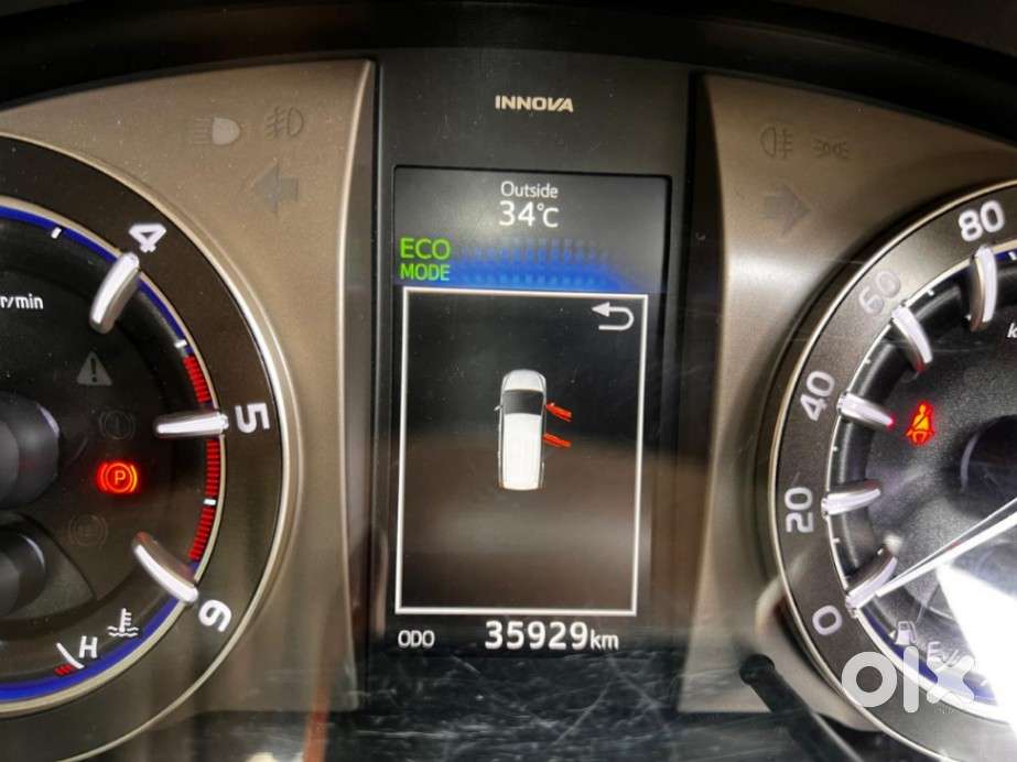 Toyota Innova Crysta 2.4 V 8 Str, 2023, Diesel