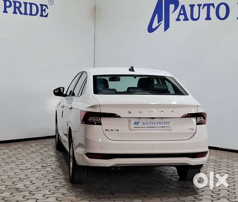 Skoda Slavia Ambition 1.5l Tsi Dsg, 2023, Petrol