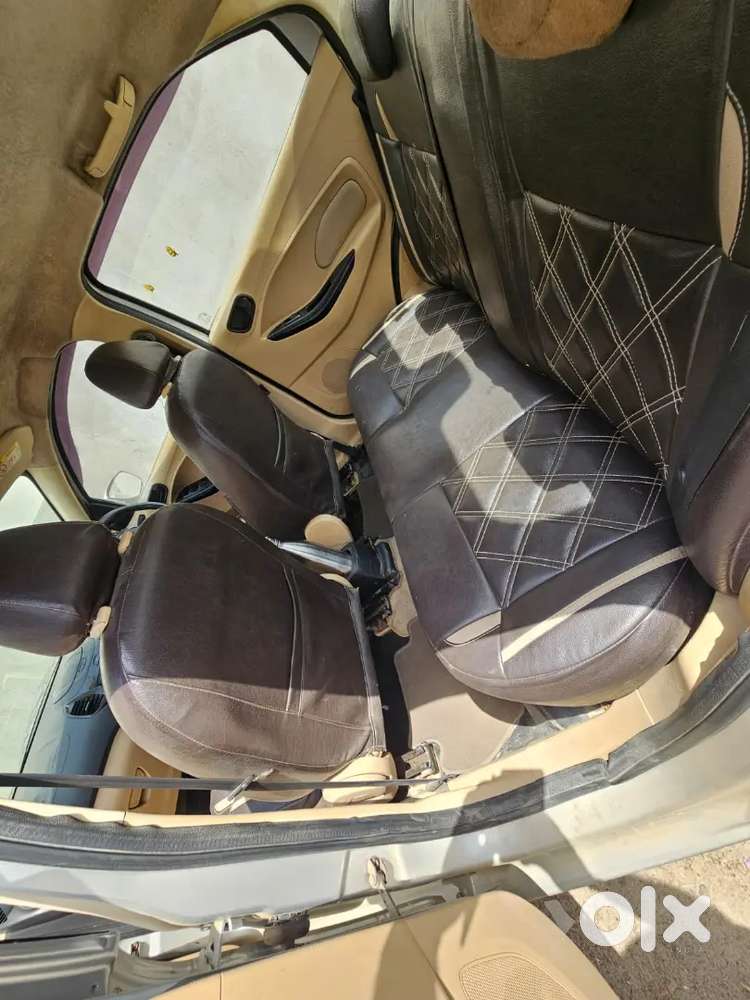 Ford Aspire Metalic Silver Sedan Car 2015 Diesel 22+ Mileage Per Km