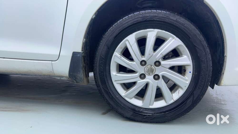 Maruti Suzuki Swift Dzire 1.2 Zxi, 2016, Petrol