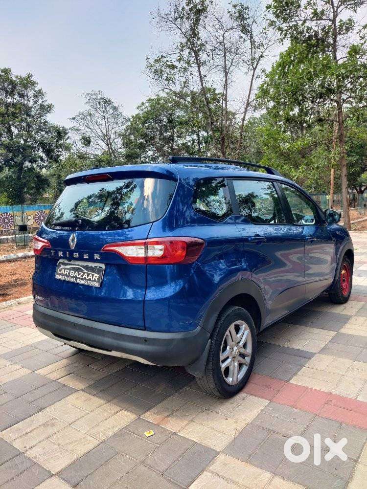 Renault Triber Rxz, 2022, Petrol