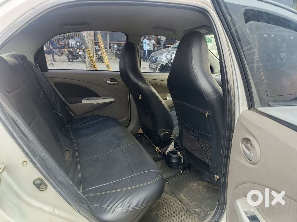 Toyota Etios 2010-2012 V, 2011, Petrol
