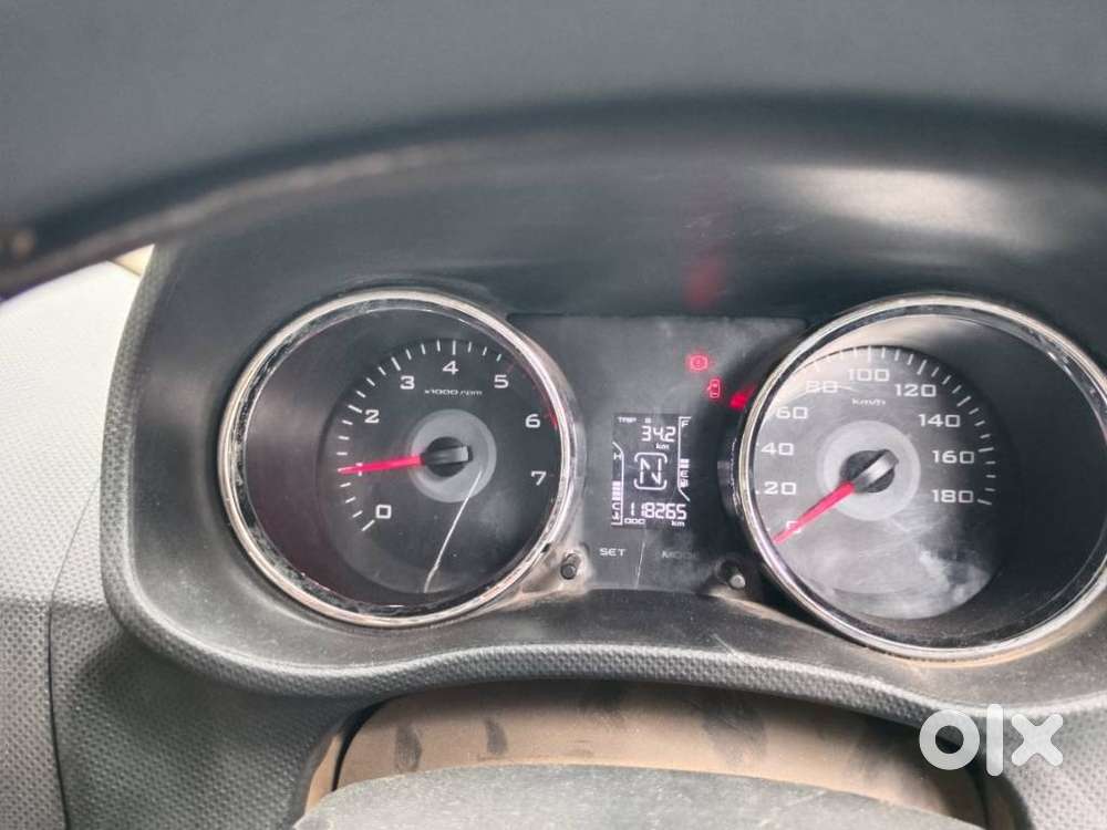Mahindra Tuv 300 T10, 2019, Diesel