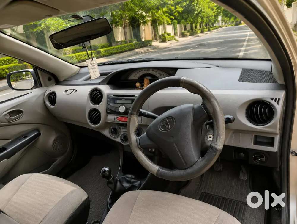 Toyota Etios 2011 Petrol Manual 76000 Km