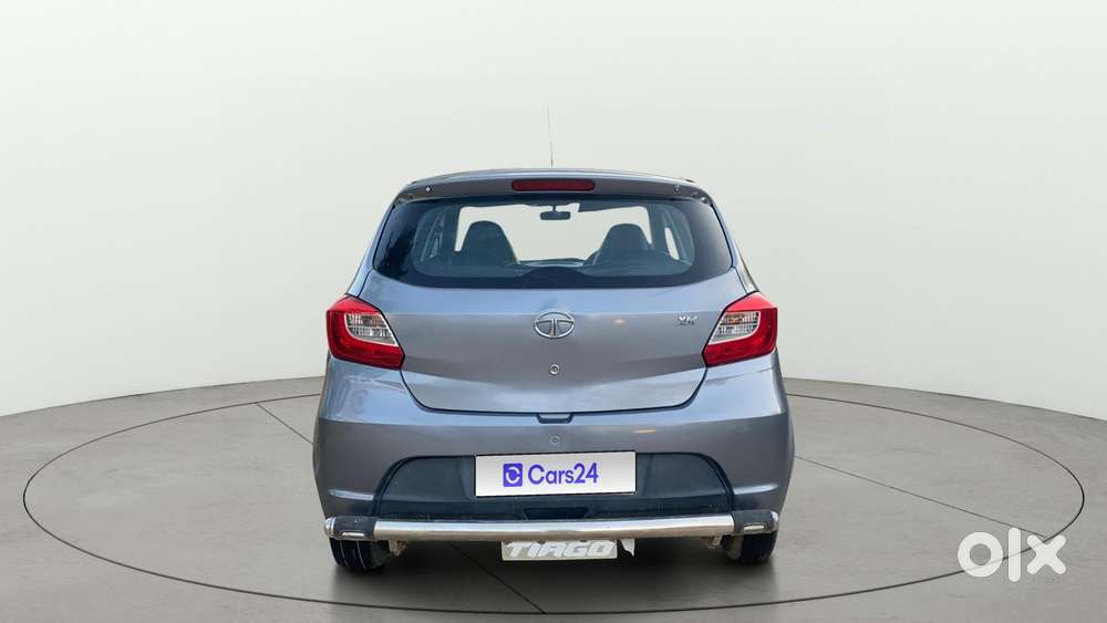 Tata Tiago 1.2 Revotron Xm, 2018, Petrol