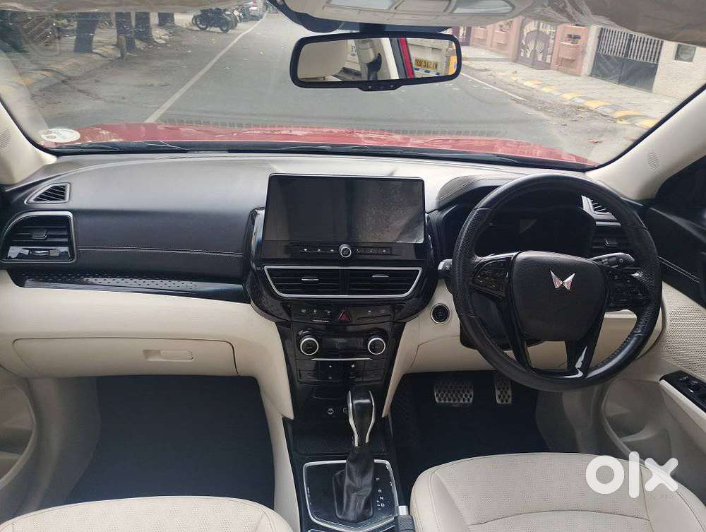 Mahindra Xuv 3xo, 2024, Petrol