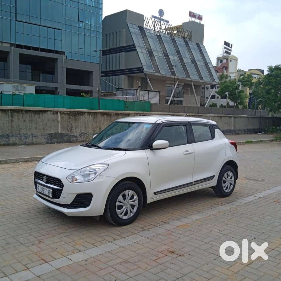 Maruti Suzuki Swift Vxi, 2022, Petrol