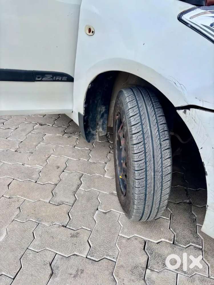 Maruti Suzuki Dzire 2017 Cng & Hybrids 74400 Km Driven