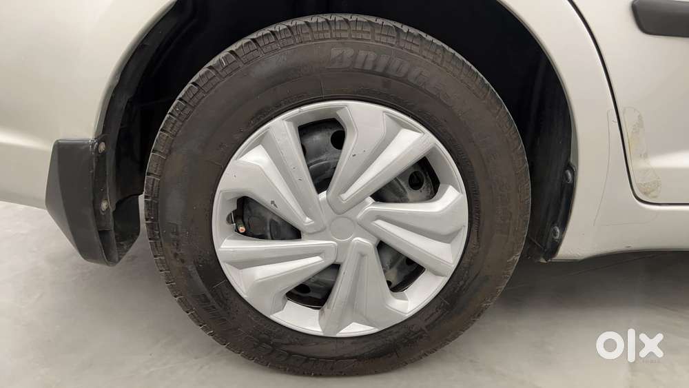 Maruti Suzuki Swift Dzire 1.2 Vxi Bsiv, 2011, Petrol