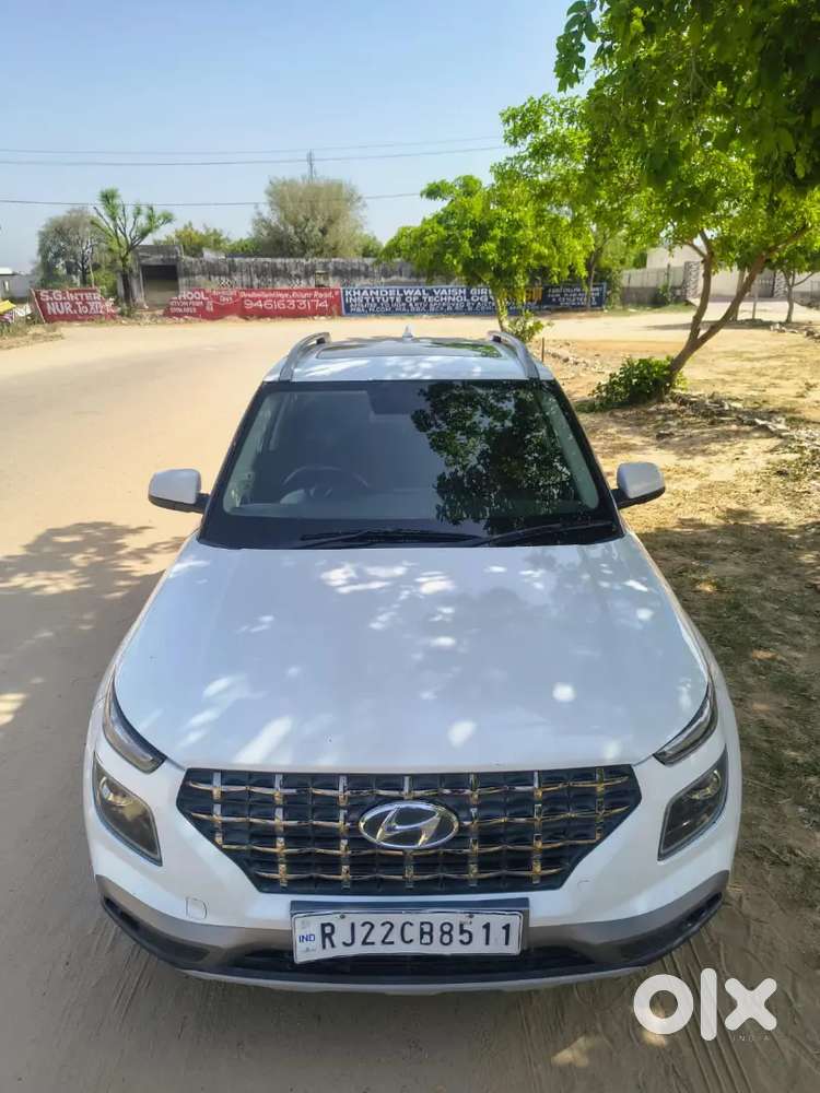 Hyundai Venue 2020 Diesel Well Maintained