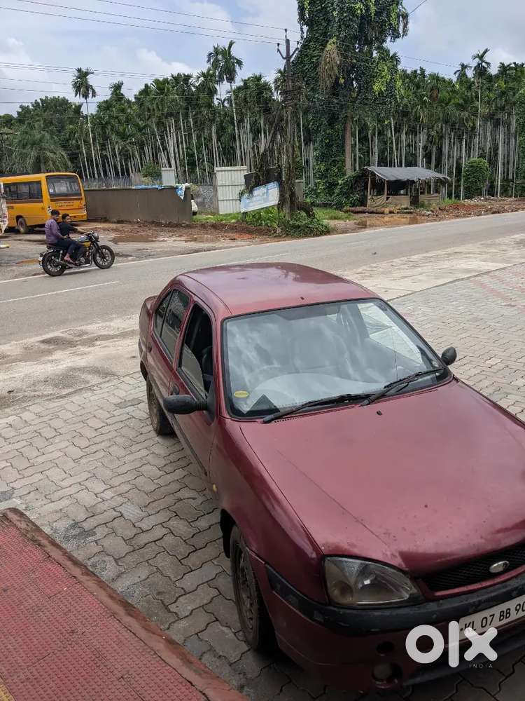 Ford Ikon Rocam 2006 Petrol