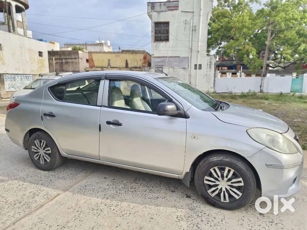 Nissan Sunny Petrol Car 2013
