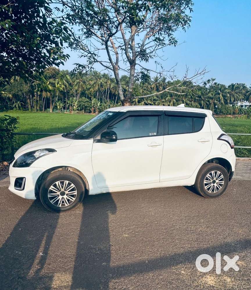Maruti Suzuki Swift 2017 130000 Km Driven