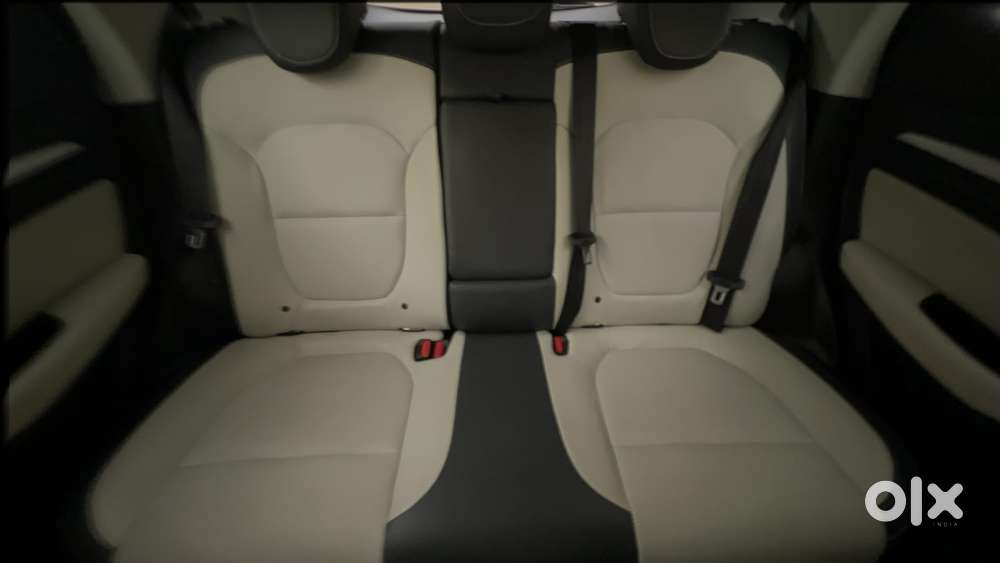 Mg Astor 1.5 Sharp(o) Cvt Ivory, 2024, Petrol