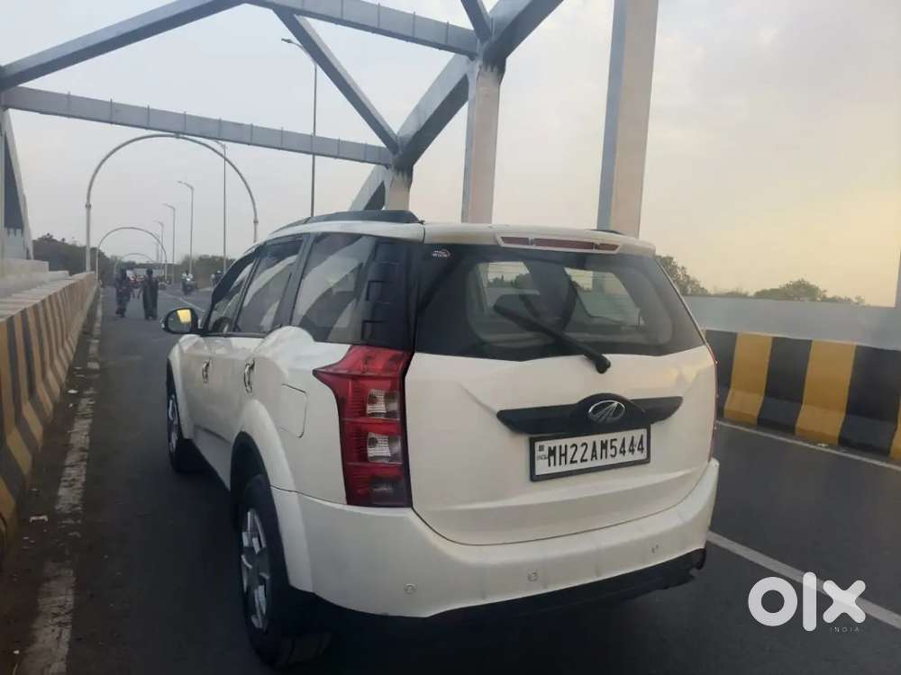 Mahindra Xuv500 2018 Diesel 75000 Km Driven