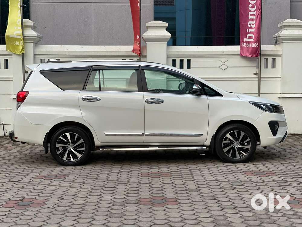 Toyota Innova Crysta 2.4 Z 7 Str, 2022, Diesel