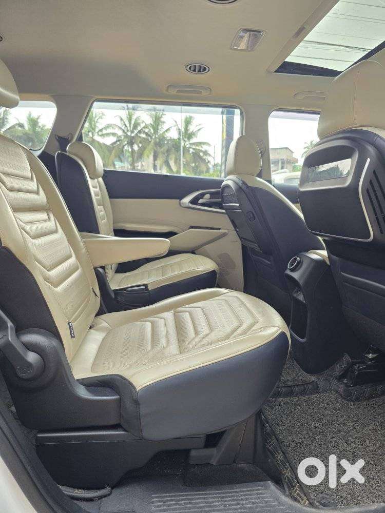 Kia Carens 1.4 Luxury Plus 6 Str, 2022, Petrol