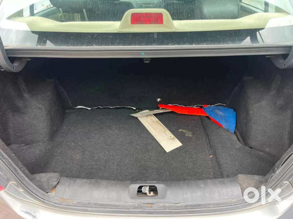 Maruti Suzuki Swift Dzire 1.3 Vxi, 2014, Petrol