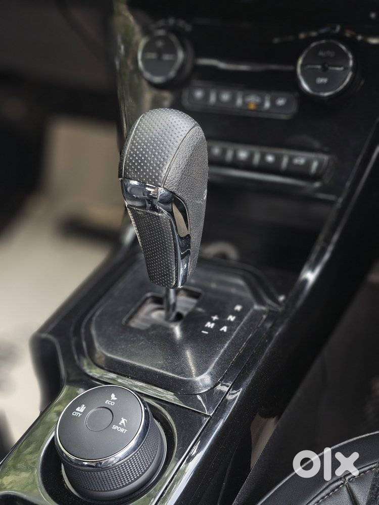 Tata Nexon 1.2 Revotron Xza Plus (o) Amt, 2021, Petrol