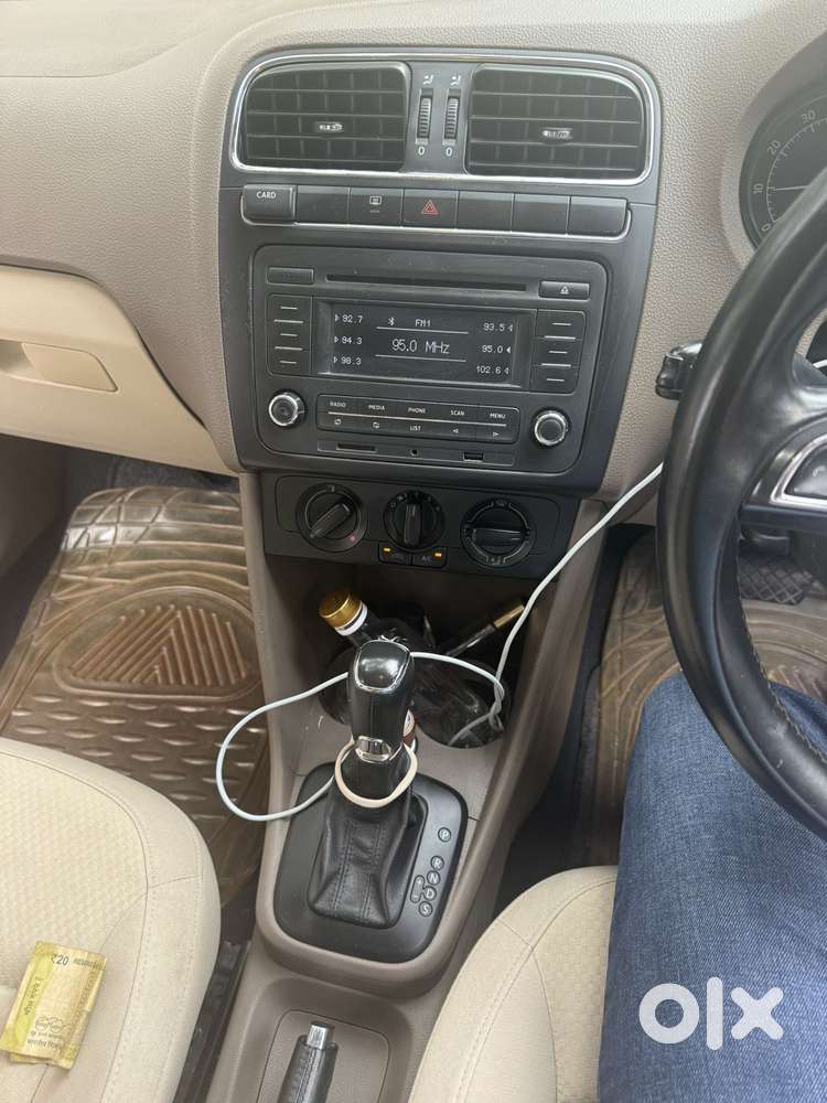 Skoda Rapid 1.6 Mpi At Elegance, 2015, Petrol