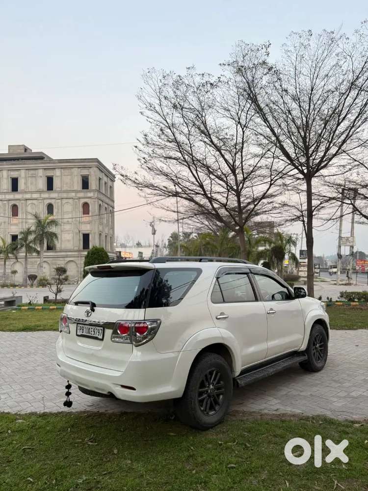 Toyota Fortuner  2015