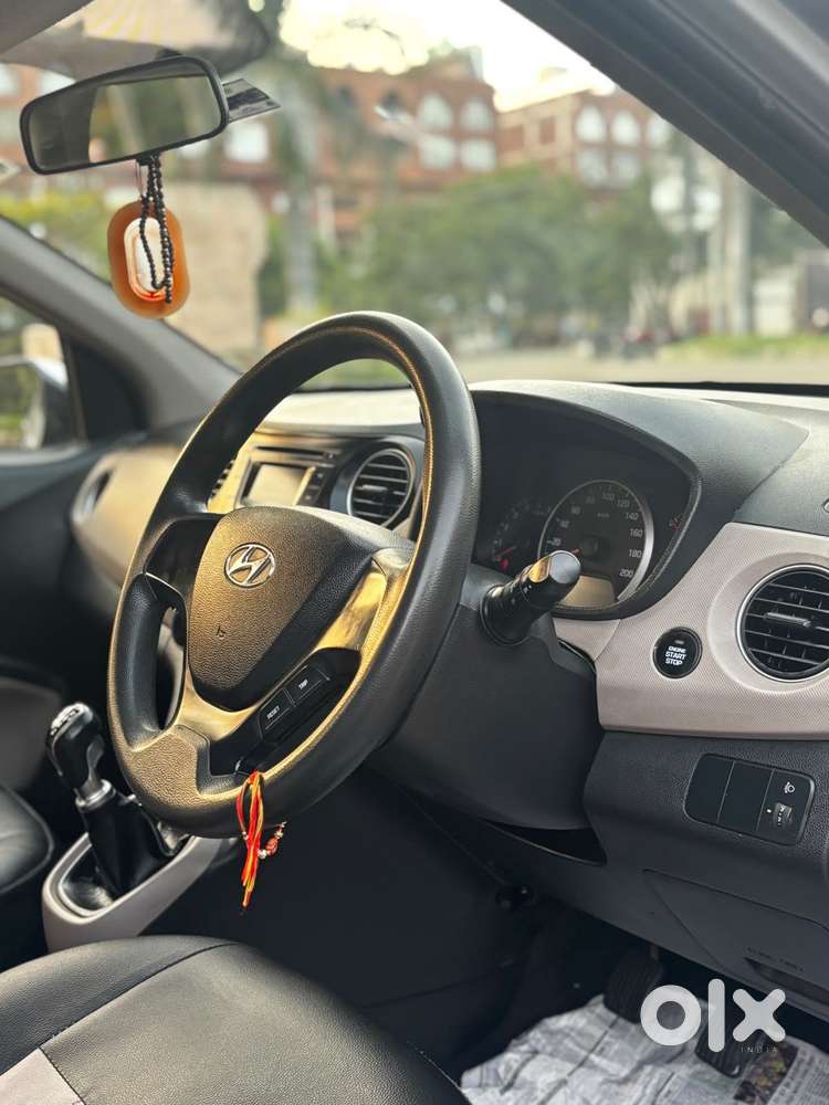 Hyundai Grand I10 1.2 Crdi Sportz Option, 2015, Diesel