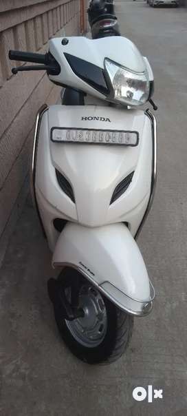 Activa 2015 Buy Sell Second Hand Scooty in India Used Scooters in India OLX