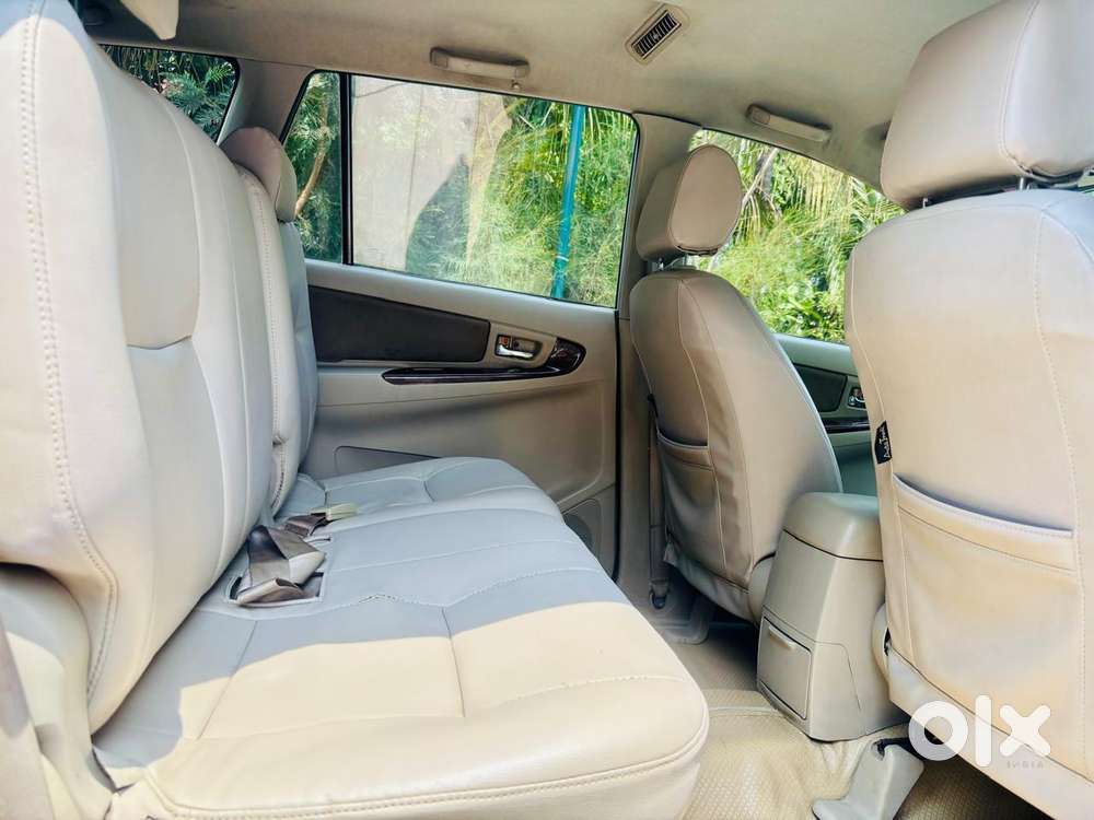 Toyota Innova 2.5 V 7 Str, 2012, Diesel