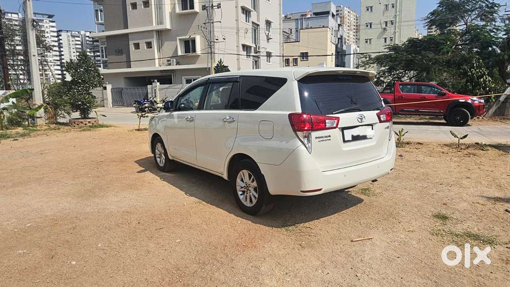 Toyota Innova Crysta 2.8z Automatic, 2017, Diesel