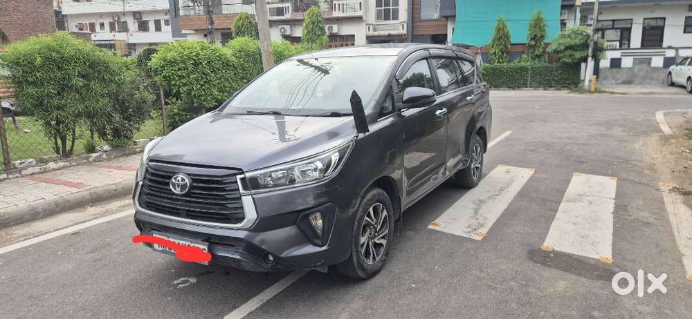 Toyota Innova Crysta 2.4 G Plus Mt 7 Str, 2022, Diesel