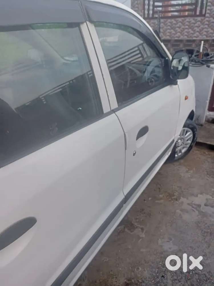 Hyundai Santro 2012 Car