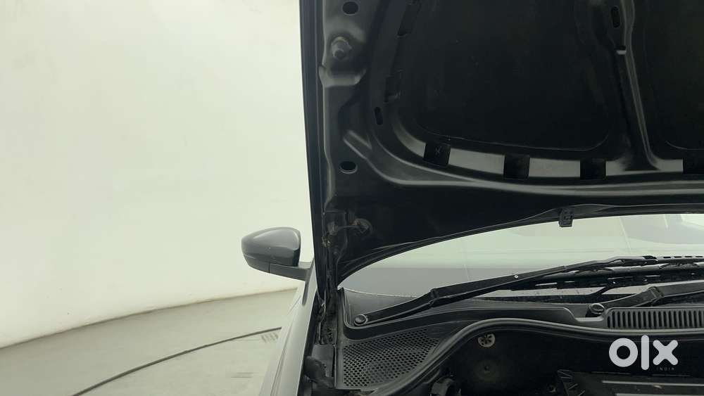 Volkswagen Vento 1.6 Highline, 2016, Petrol