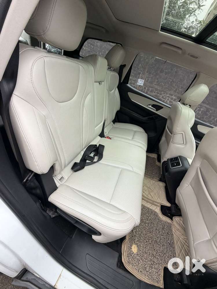Mahindra Xuv700 2.2 Ax 7 Diesel Mt Luxury Pack Str, 2021, Diesel